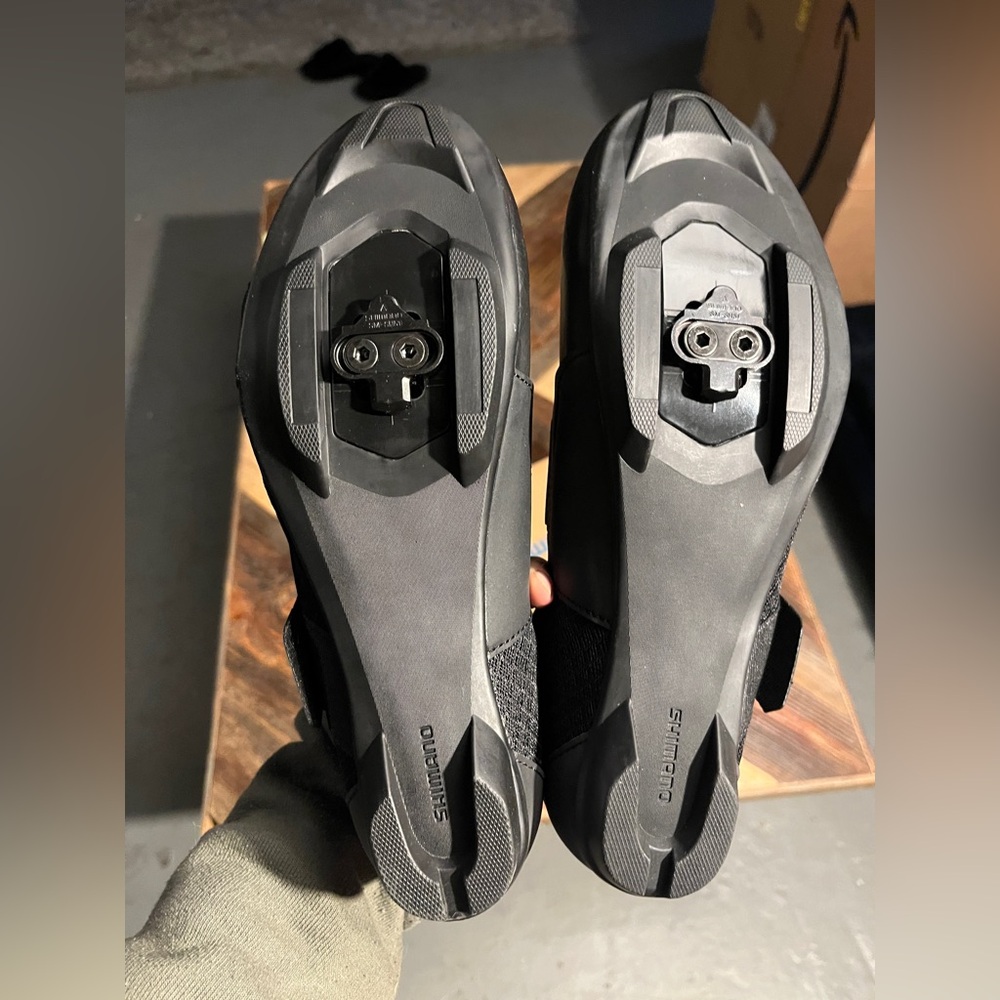 NEW IN BOX! SHIMANO IC200 INDOOR CYCLING SHOES SH-IC200 MULTIPLE SIZES AVAILABLE - Picture 8 of 13